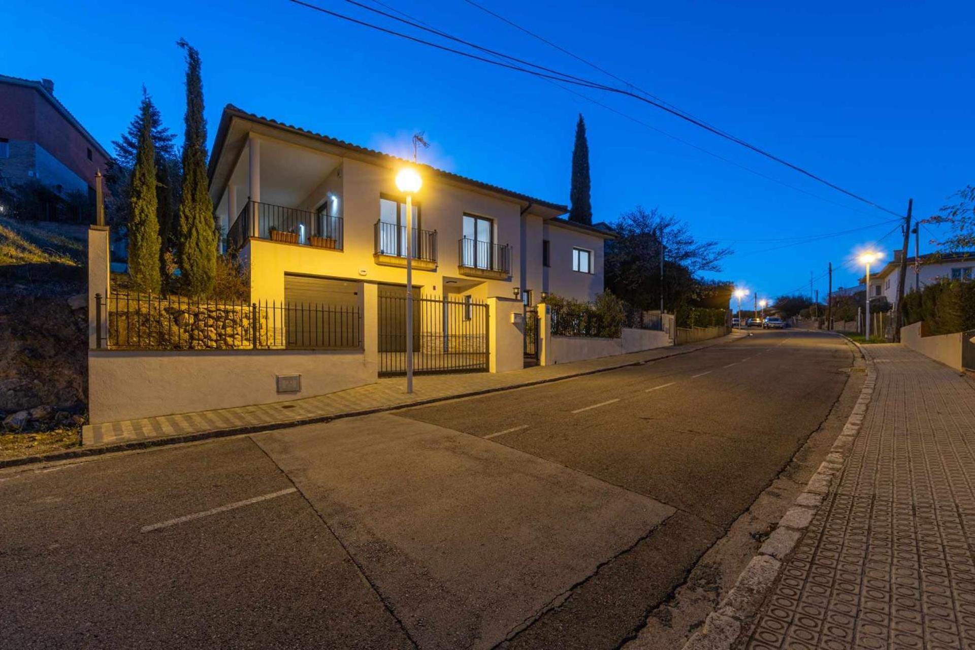 Jouvacations Villa Domenec Figueres  Exterior photo